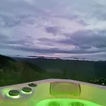 Lovely In With Jacuzzi Tuddal