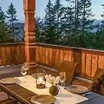 Lovely In With Jacuzzi