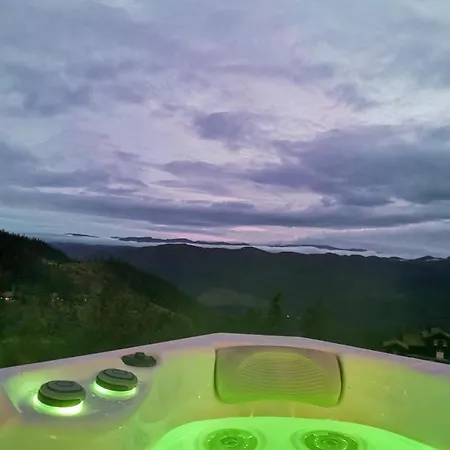 Lovely In With Jacuzzi Tuddal