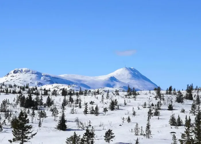 Дом отдыха Lovely In With Jacuzzi Tuddal