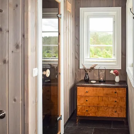 Lovely In With Jacuzzi Holiday home